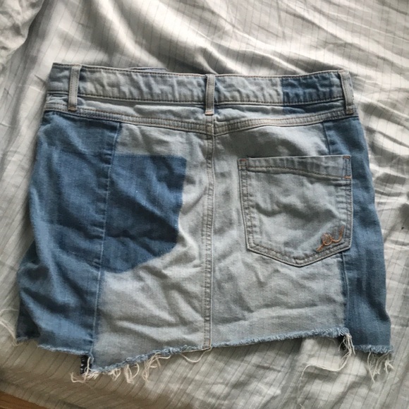 Express Jean skirt - Picture 2 of 3